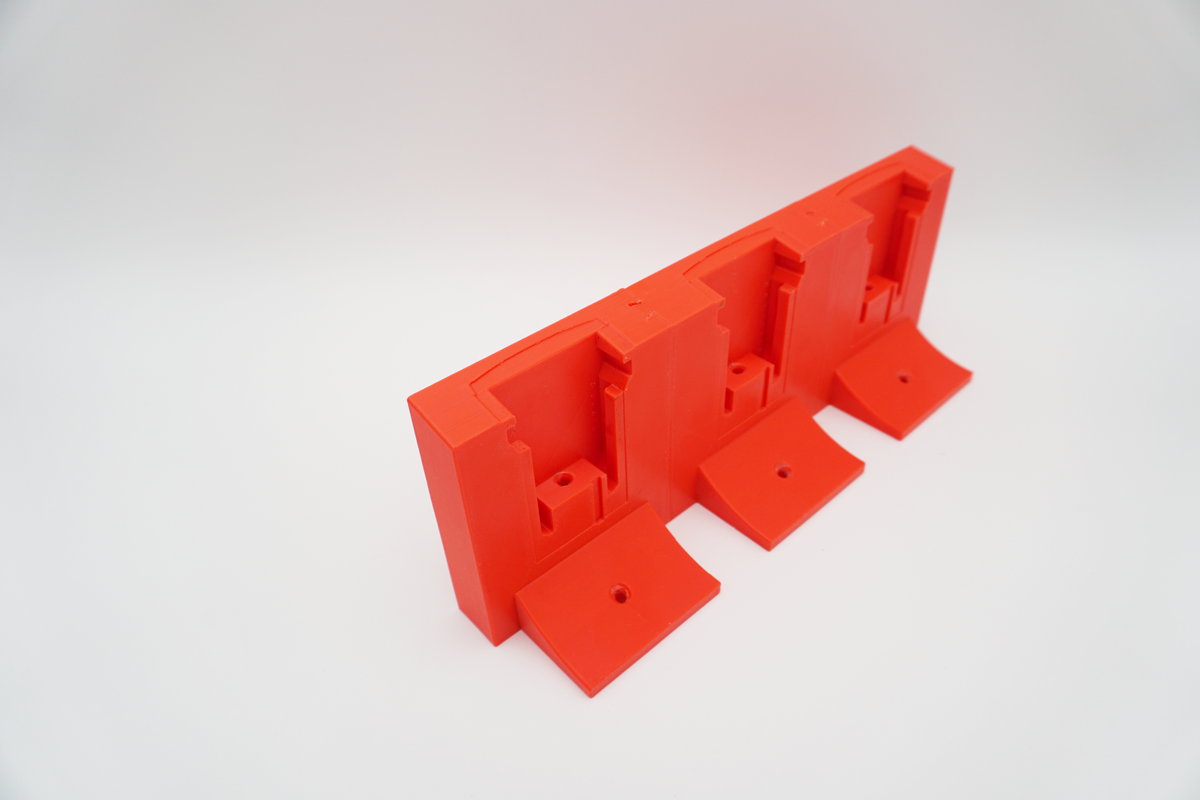 Expandable Milwaukee M18 Battery Holder – Modular Wall Mount Storage Rack