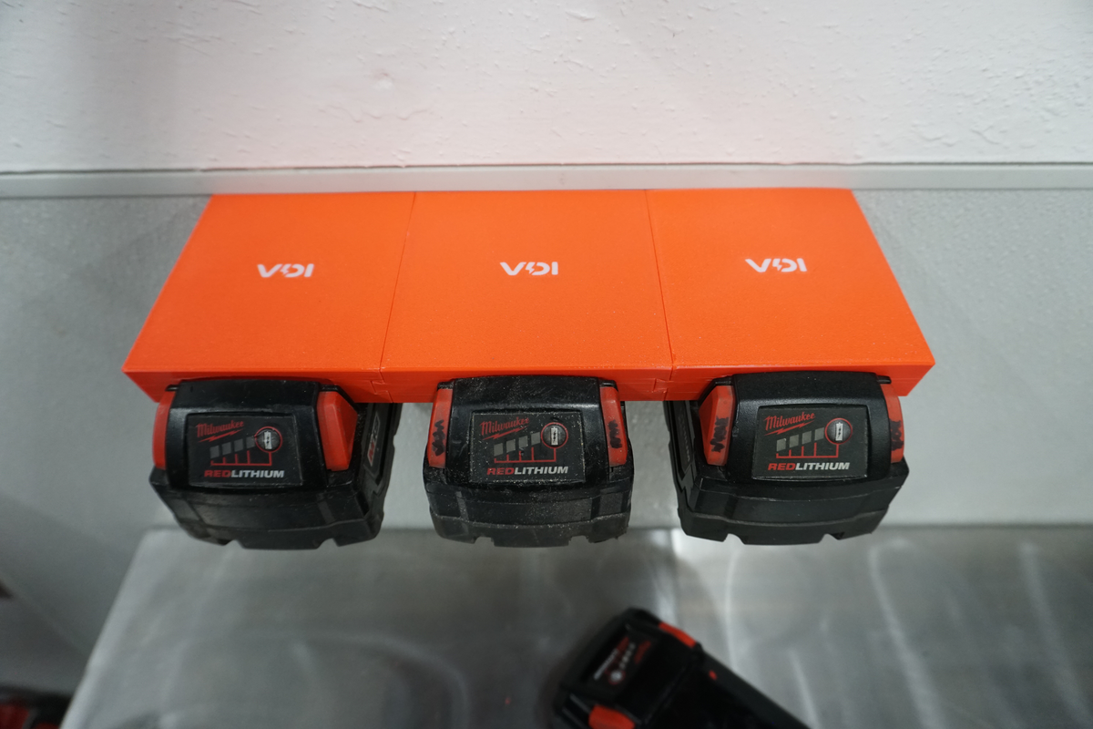 Expandable Milwaukee M18 Battery Holder – Modular Wall Mount Storage Rack