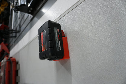Milwaukee M18 Battery Mount – Compact Single Holder for Shop, Garage, Jobsite (3D Printed ASA)